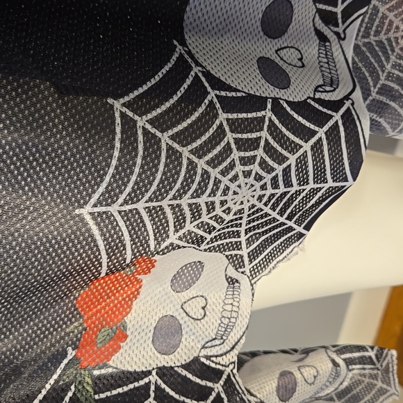 Victoria Harbour Dia De Los Muertos Sheer Mesh Skeletons Cape One Size - Picture 5 of 8